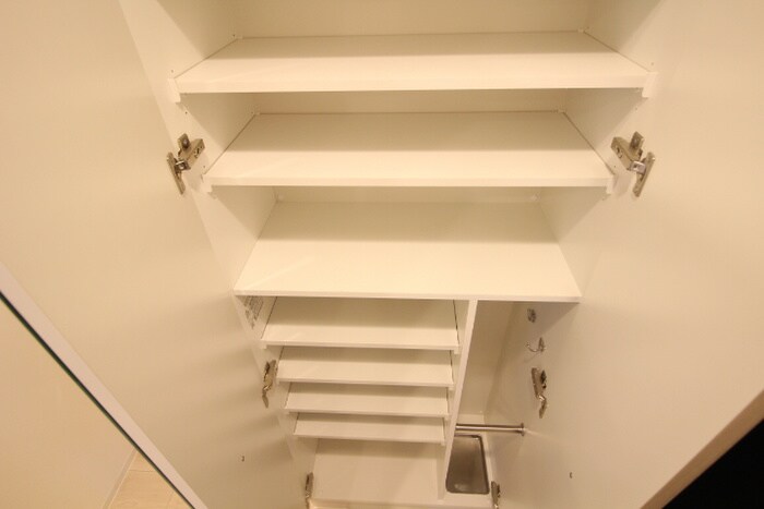 物件内観写真18　(靴箱)