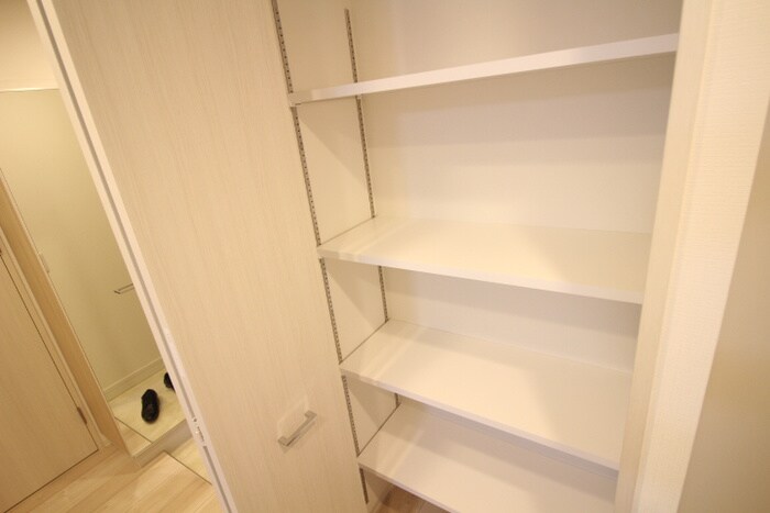 物件内観写真20　(収納)