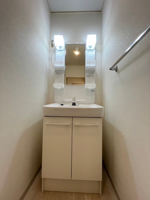 物件内観写真13　(洗面)