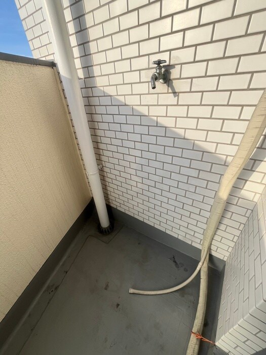 物件内観写真15　(洗濯機置場)