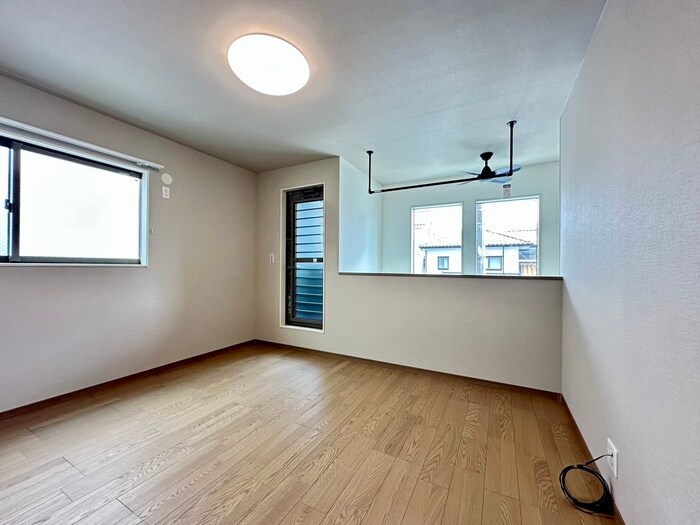 物件内観写真8　(居室)