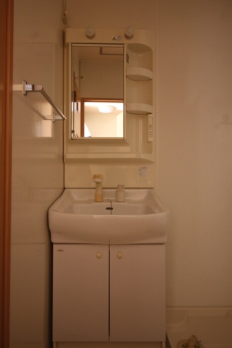 物件内観写真15　(洗面)