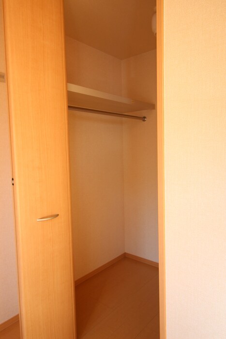 物件内観写真16　(収納)