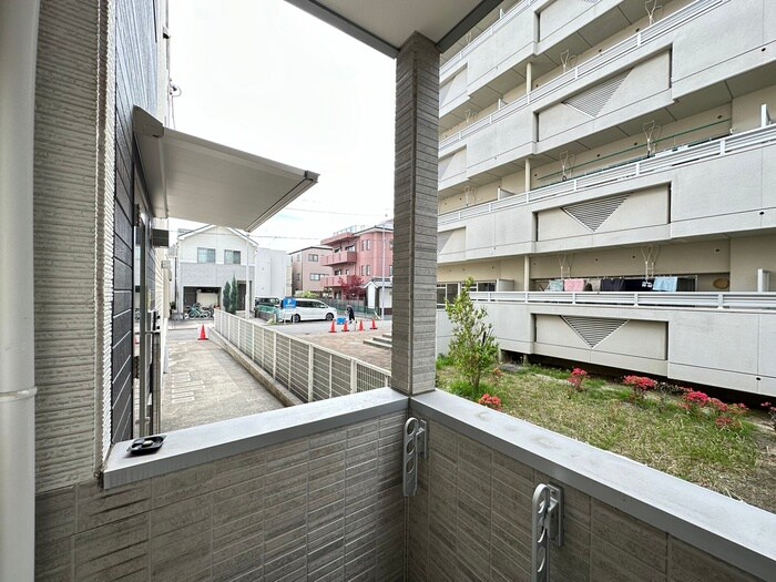 物件内観写真16　(室内からの展望)