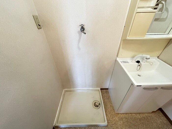 物件内観写真22　(洗濯機置場)