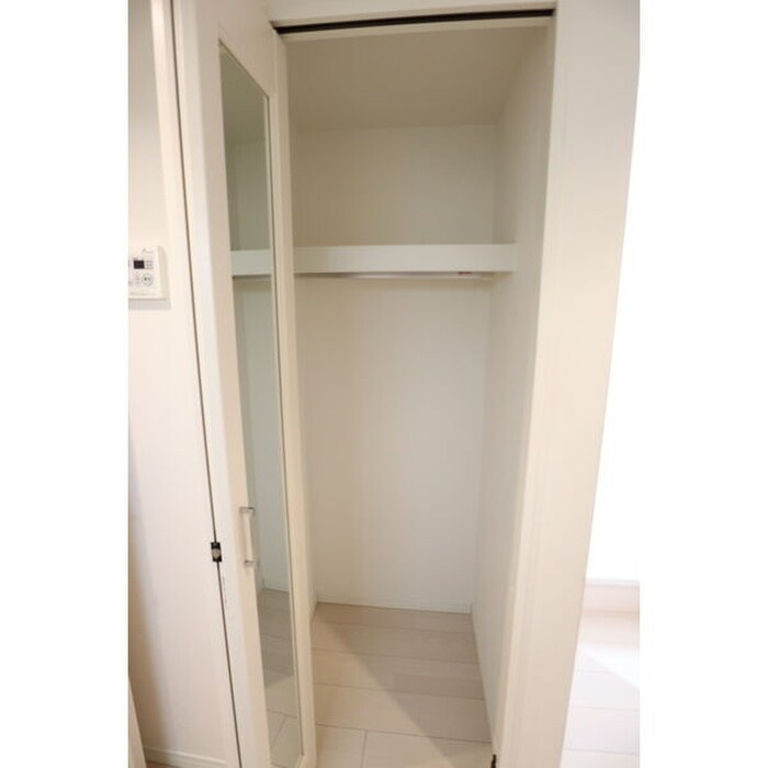 物件内観写真16　(収納)