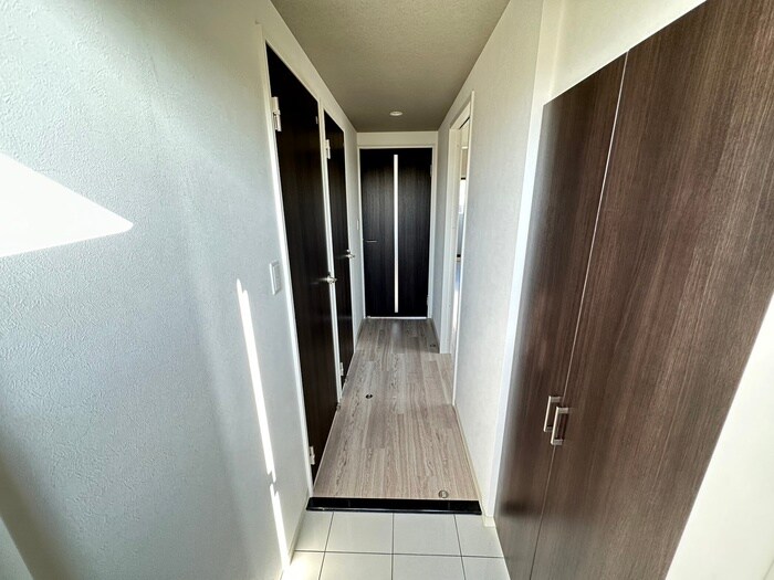 物件内観写真22　(廊下)