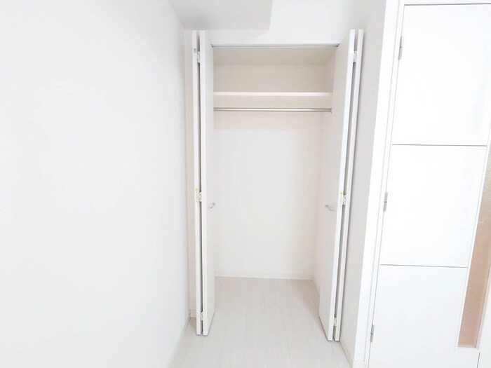 物件内観写真12　(収納)