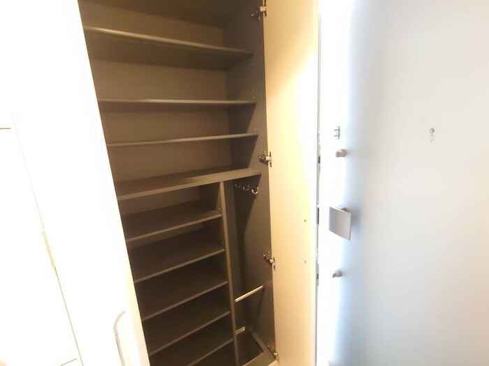 物件内観写真21　(靴箱)