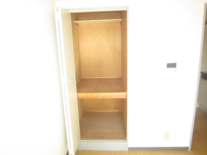 物件内観写真11　(収納)