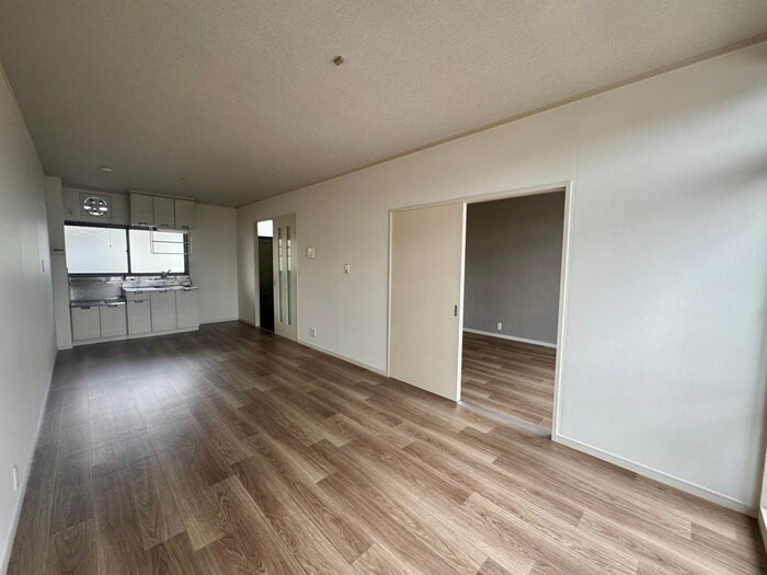 物件内観写真5　(居室)