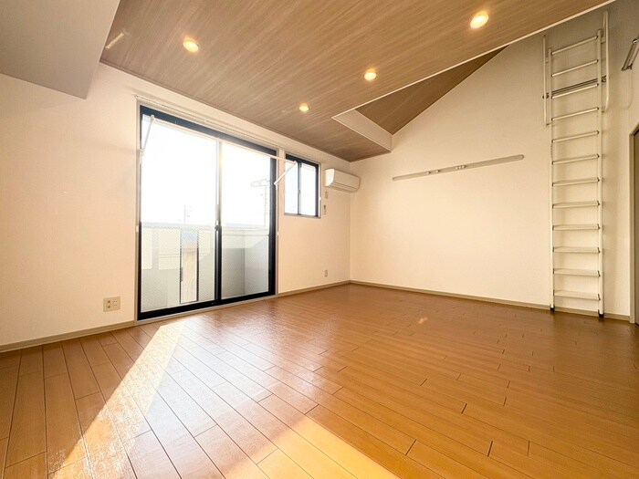 物件内観写真18　(居室)