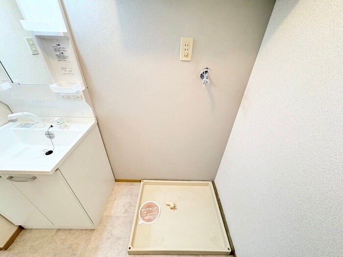 物件内観写真22　(洗濯機置場)