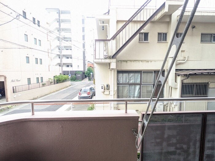 物件内観写真17　(室内からの展望)