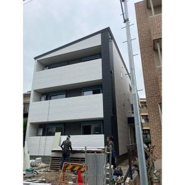建築中