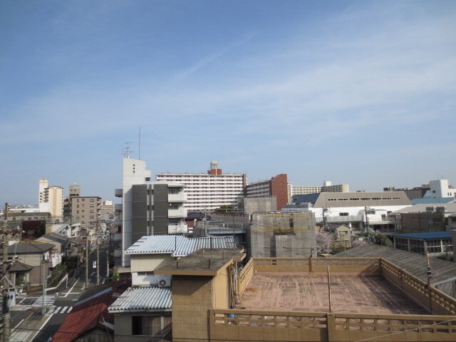 物件内観写真16　(室内からの展望)