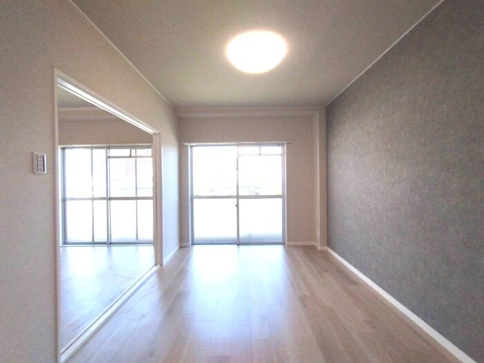物件内観写真9　(居室)