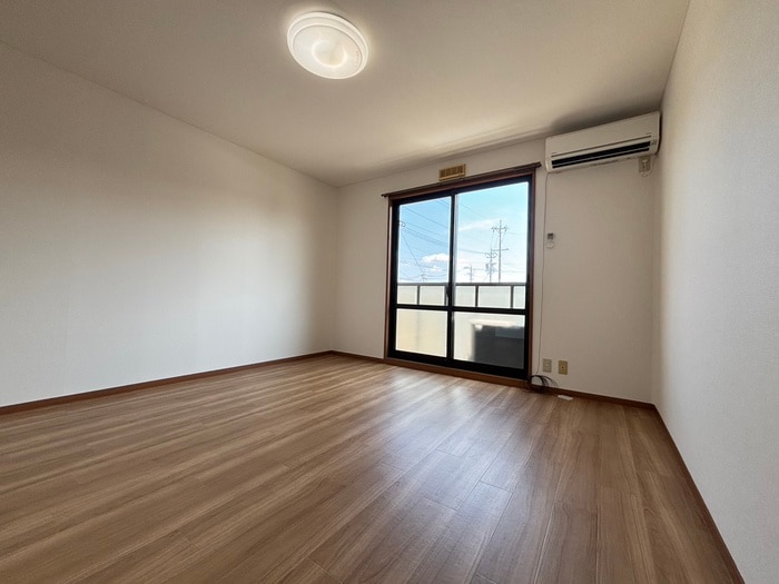 物件内観写真9　(居室)