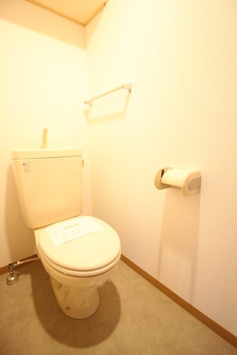 物件内観写真8　(トイレ)