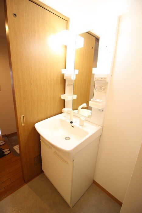 物件内観写真12　(洗面)