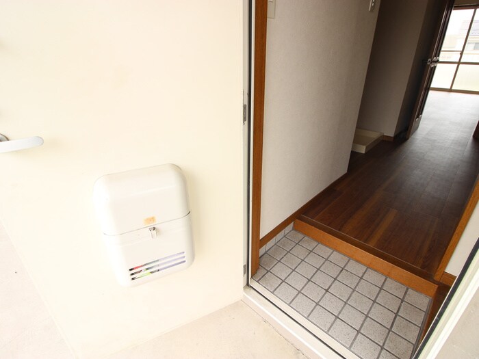 物件内観写真22　(玄関)