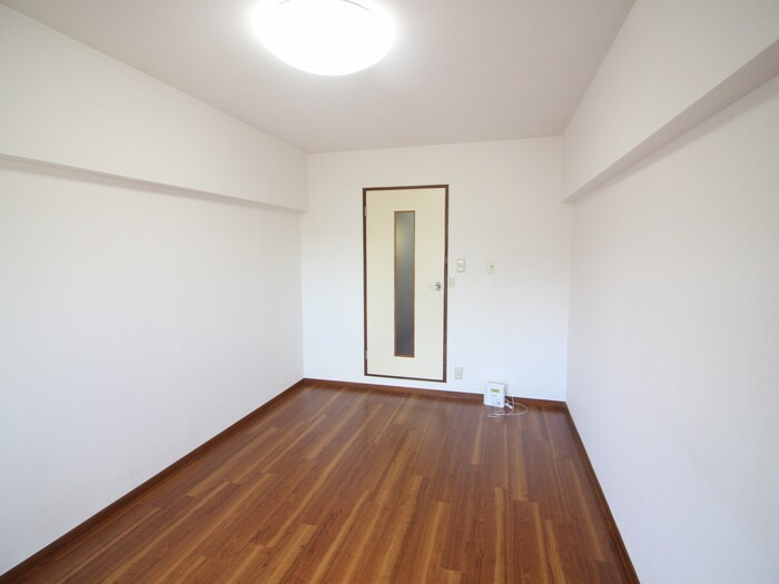 物件内観写真6　(居室)