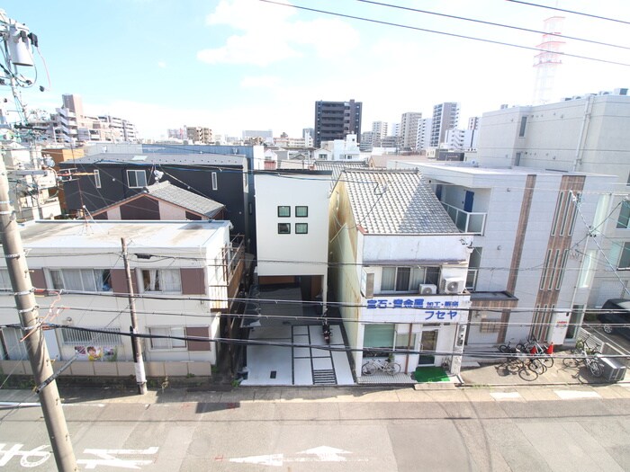 物件内観写真19　(室内からの展望)