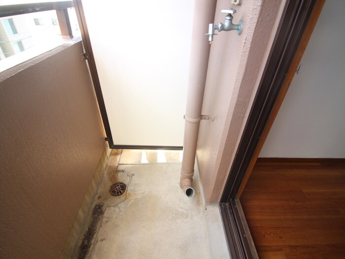 物件内観写真20　(洗濯機置場)