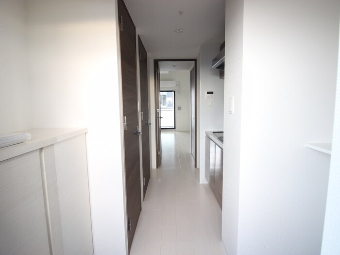 物件内観写真8　(廊下)