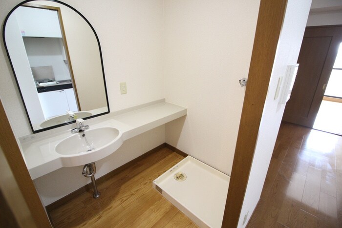 物件内観写真11　(洗面)