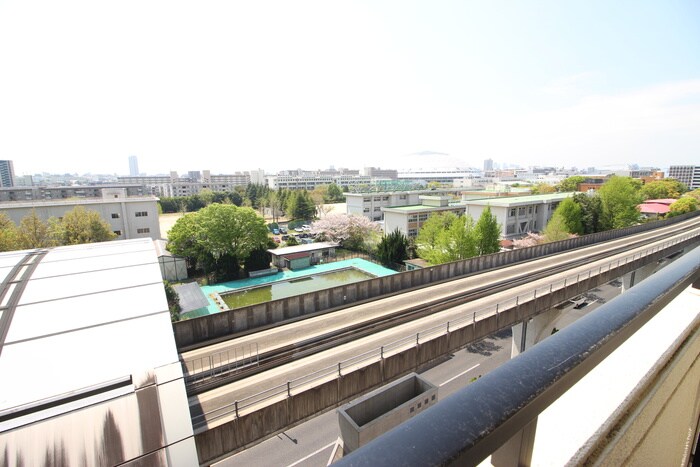 物件内観写真16　(室内からの展望)