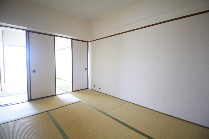 物件内観写真21　(居室)