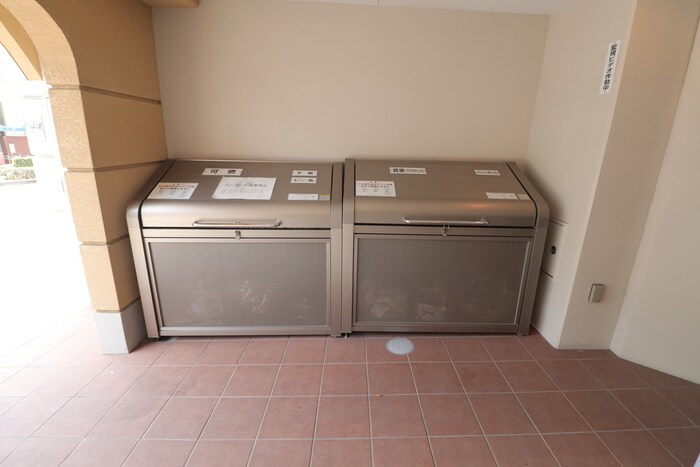 物件外観写真3　(建物設備)