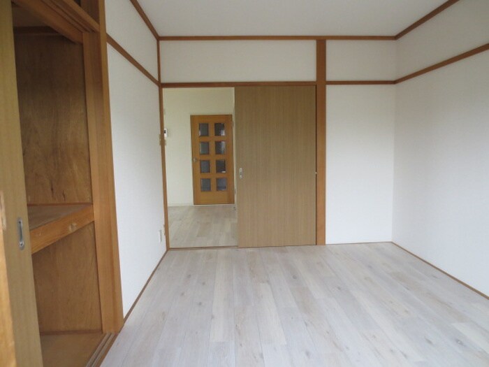 物件内観写真11　(居室)