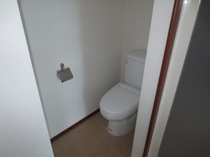 物件内観写真11　(トイレ)