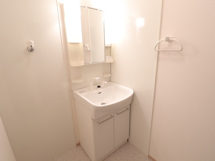 物件内観写真12　(洗面)