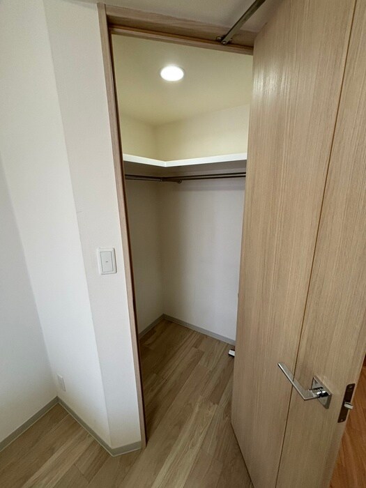 物件内観写真10　(収納)