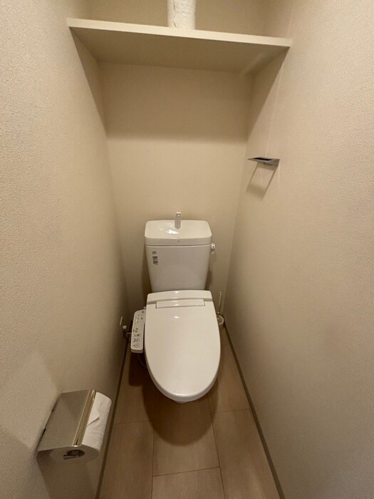 物件内観写真14　(トイレ)