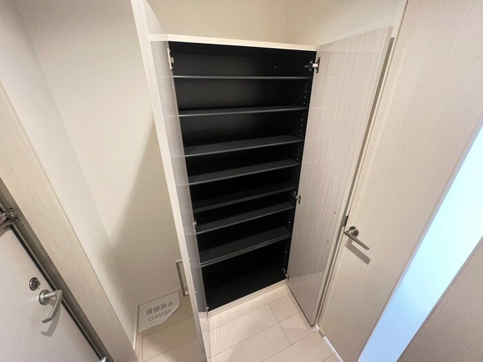 物件内観写真17　(靴箱)