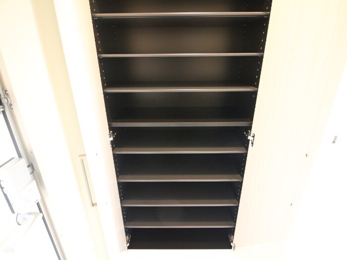 物件内観写真18　(靴箱)