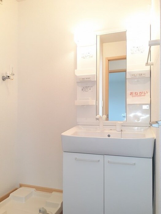 物件内観写真12　(洗面)