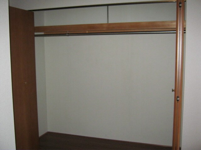 物件内観写真9　(収納)
