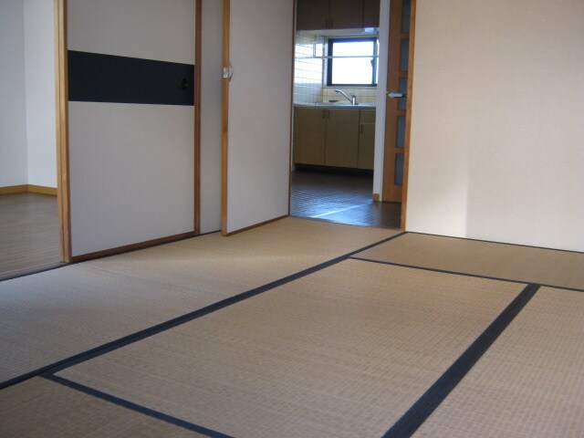 物件内観写真16　(居室)