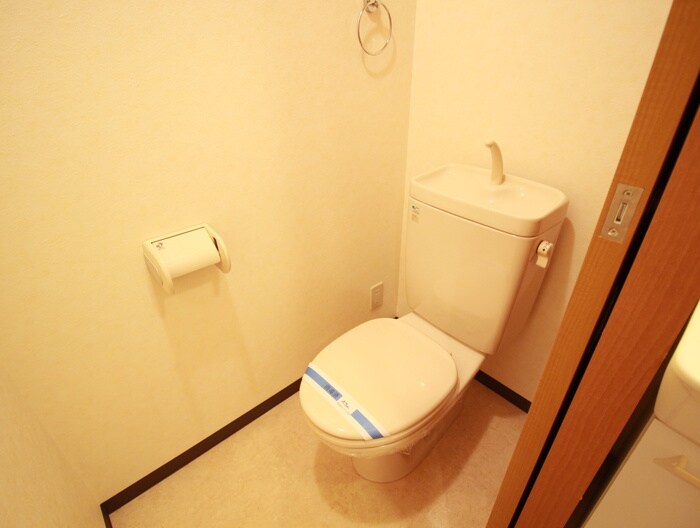 物件内観写真10　(トイレ)