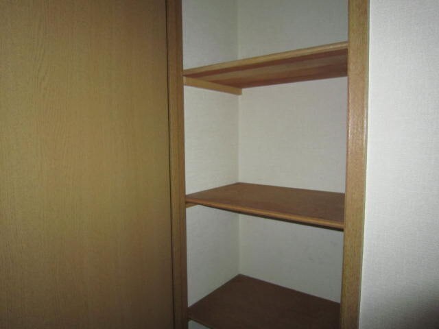 物件内観写真10　(靴箱)