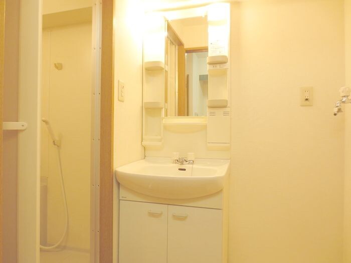 物件内観写真11　(洗面)