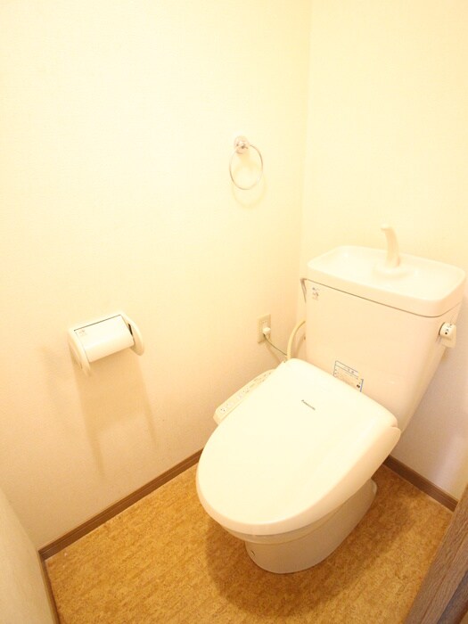 物件内観写真15　(トイレ)