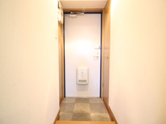 物件内観写真19　(玄関)