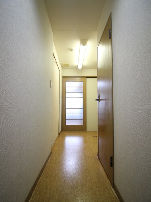 物件内観写真20　(廊下)