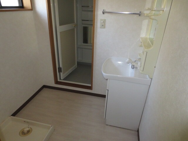 物件内観写真9　(洗面)